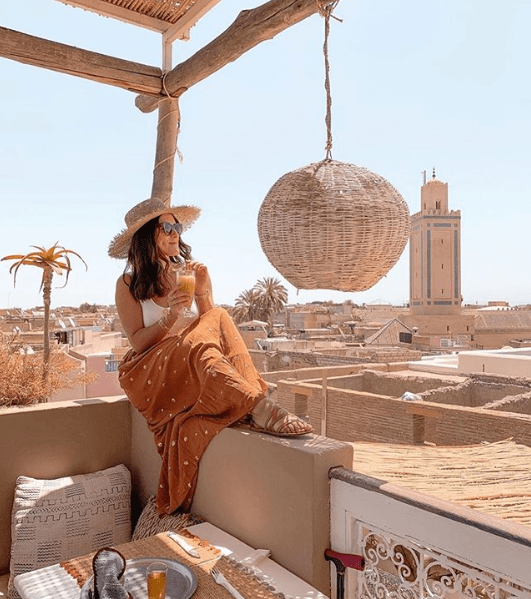 MARAKEŞ YALNIZ KADIN GEZGİNLER İÇİN GÜVENLİ Mİ?